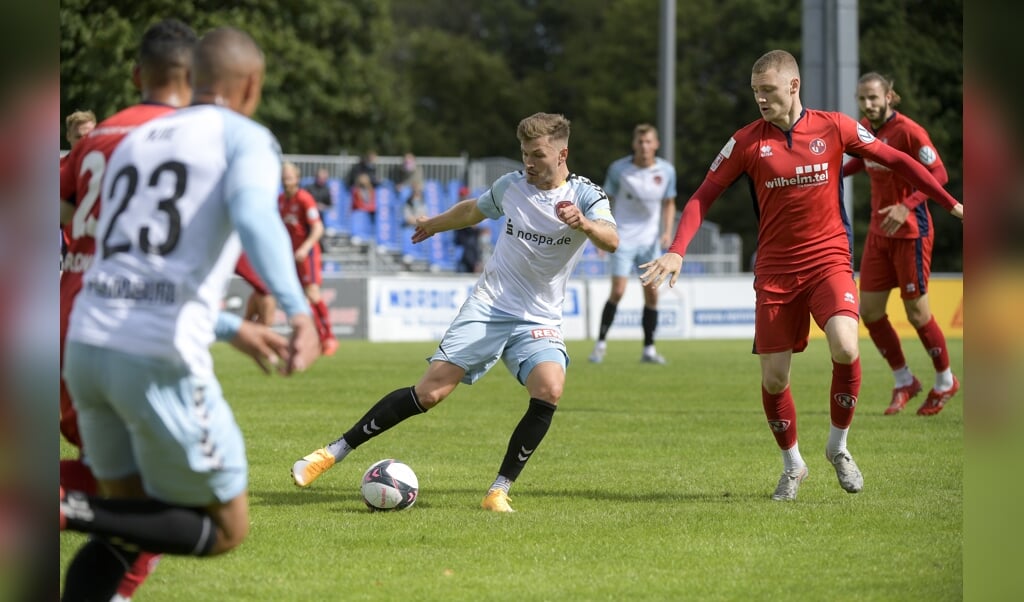 Mittelfeldmotor Dominic Hartmann vom SC Weiche Flensburg 08 wurde Vierter bei der Wahl zum Fußballer des Jahres 2020 in Schleswig-Holstein. ( Tim Riediger )