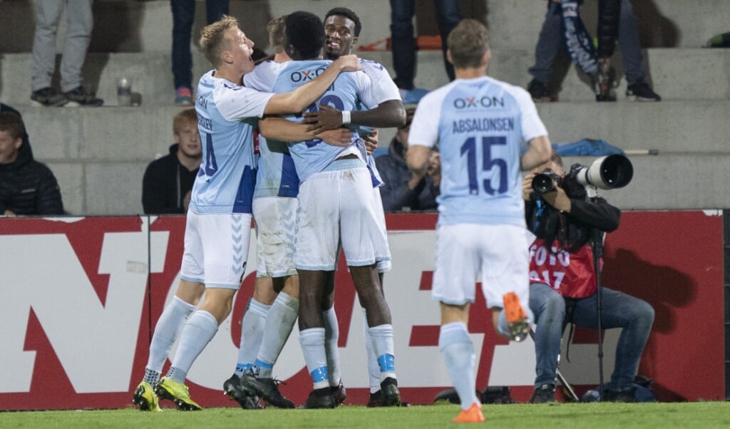 <p>Sønderjysk jubel efter målet til 2 - 0 i superligaopgøret mod FC Midtjylland på Sydbank Park Haderslev. Det sønderjyske fodboldhold får nu amerikanske ejere. </p> ( Claus Fisker, Scanpix)