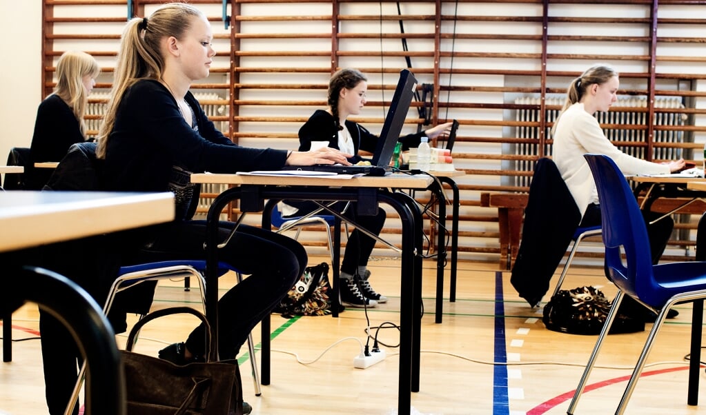 Eleverne fra Husum Danske Skole er i gang med eksamensforberedelser. (Arkivfoto: Linda Kastrup/Ritzau Scanpix)