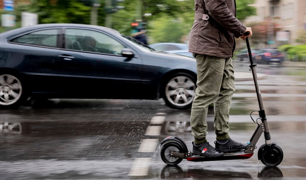 Wie in zahlreichen anderen Städten weltweit, soll es bald auch in Flensburg E-Scooter zum Mieten geben.    (Christoph Soeder)