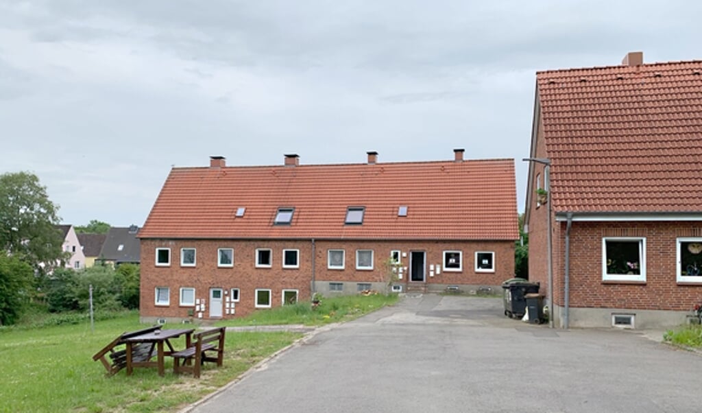 Det sociale boligbyggeri til hjemløse på Ansgarweg i Slesvig bliver ikke en skrabet model. Byggeudvalget vil nemlig bygge et nyt hjem til de hjemløse og renovere det gamle.  (Sven Geißler)