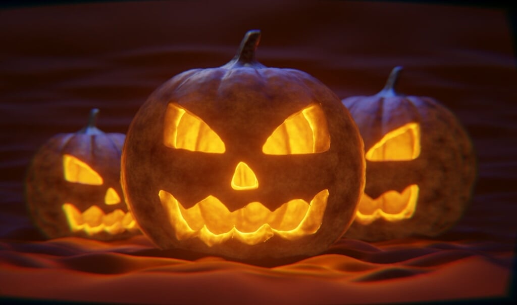 Halloween er oprindelig en keltisk tradition. Nu fejes dagen med slik til udklædte børn, græskar og gys og gru til husbehov. Den falder sammen med kirkens allehelgensaften, søndag den 31. oktober, hvor vi mindes de døde. ( Pixabay)