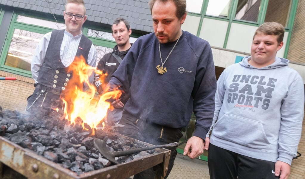 Am Tag der beruflichen Bildung gibt das BBZ seinen Schülern besondere Einblicke in die Berufswelt. Aufgrund der Pandemie-Entwicklung ist die Veranstaltung in diesem Jahr abgesagt worden. Archivfoto: (Sven Geißler )