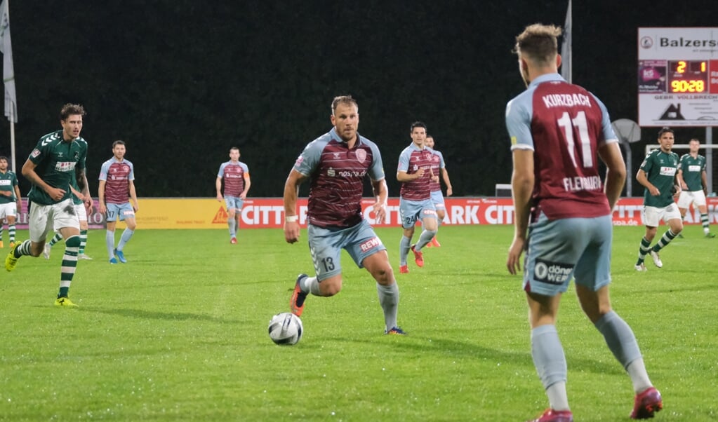 Christopher Kramer brachte mit seinem Strafstoßtor den SC Weiche Flensburg 08 im Landesderby gegen den VfB Lübeck mit 1:0 in Führung.  (Archivfoto)