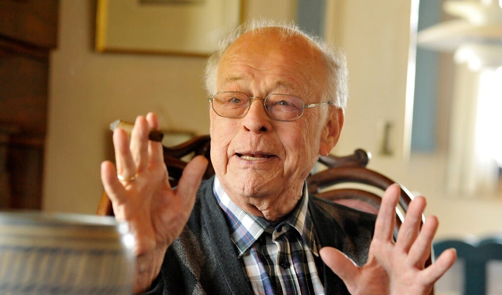 Provst C. B. Karstoft, her fotograferet i forbindelse med sin 90-års fødselsdag, blev 98 år. (Arkivfoto: Martina Metzger)
