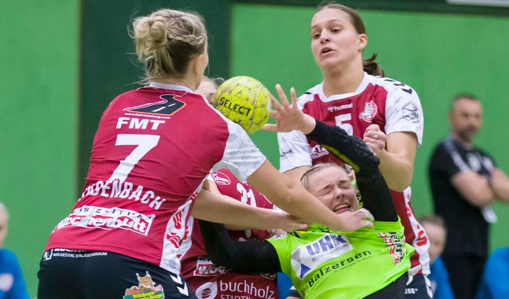 Maj Nielsen (r.) hat schon nachgewiesen, dass sie auch in der Bundesliga kräftig zupacken kann. ( Lars Salomonsen)