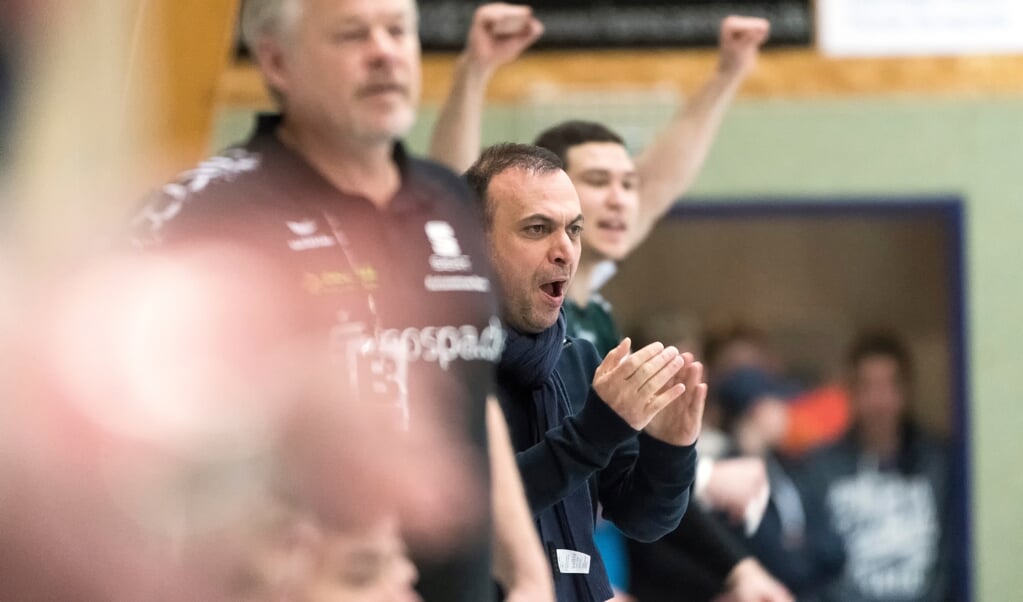 Vor drei Jahren gastierte Bob Hanning zuletzt außerhalb des Profibereichs in der Gegend. Mit der A-Jugend der Füchse Berling ging es damals zum TSV Sieverstedt. Diesmal ist er mit Potsdam beim DHK Flensborg zu Gast. ( Tim Riediger )