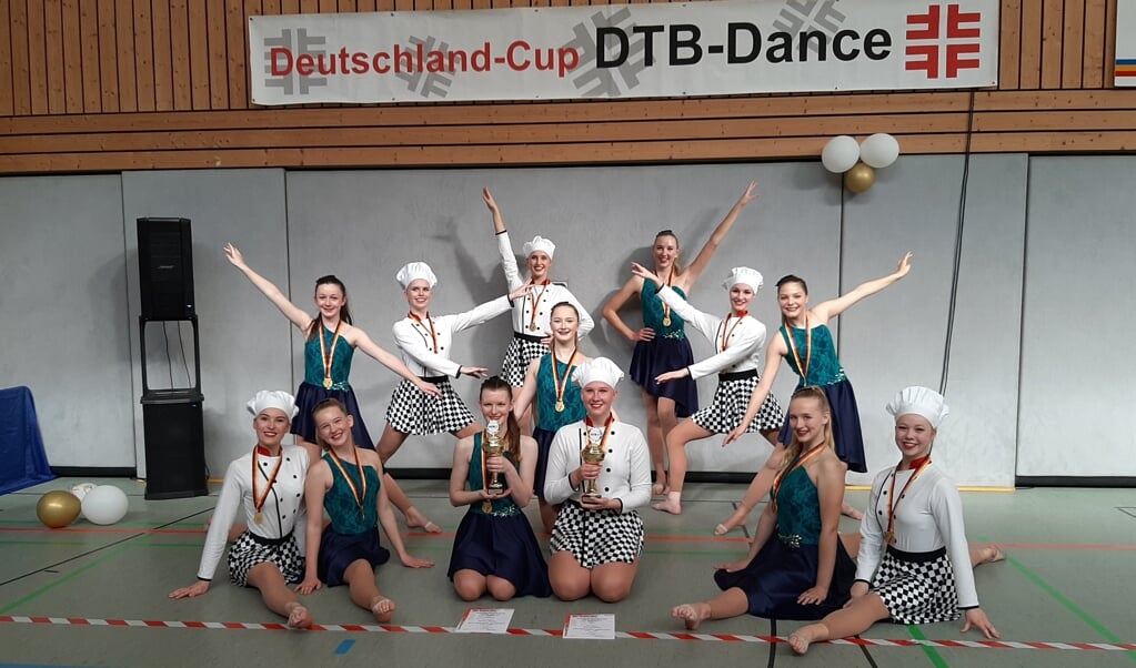 Die Tanzgruppen »Dance Spirit« und »Dance Power« des Harrisleer Tanzvereins haben sich die Deutsche Meisterschaft gesichert.  ( Harrisleer Tanzverein)