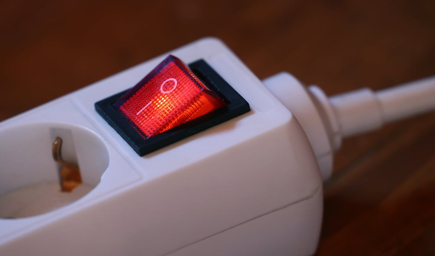 An oder aus? Die Stadtwerke dürfen Kunden als letztes Mittel den Strom abdrehen – doch die Politik bemüht sich um andere Lösungen. Symbolfoto: