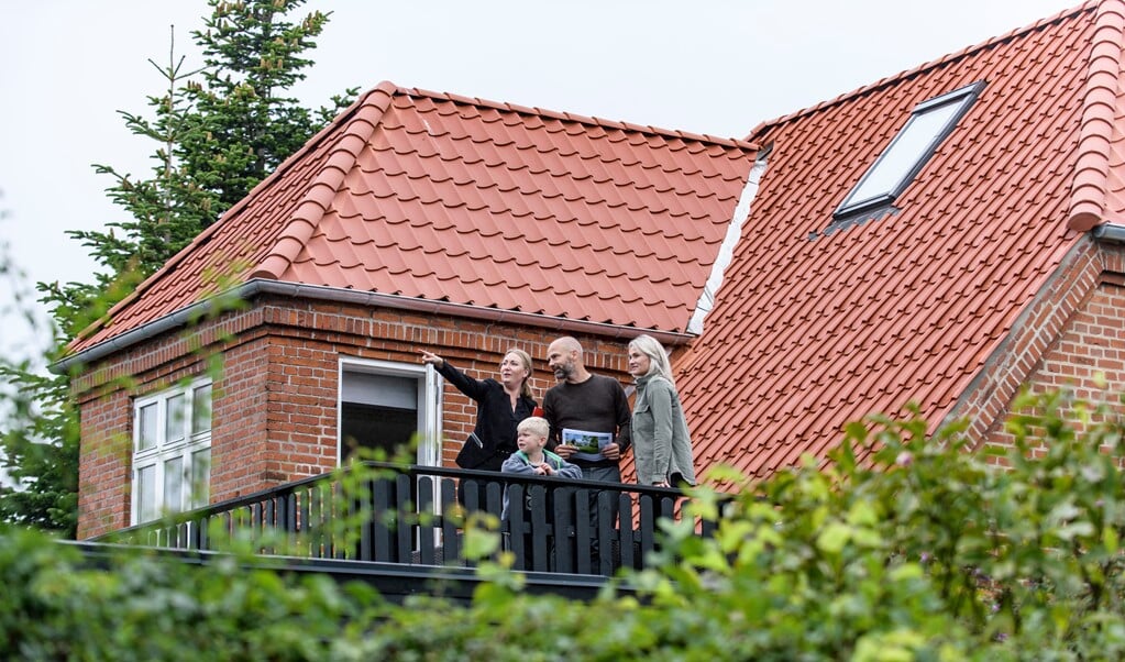 Vi går nogle mørke måneder i møde, hvor der ikke bliver de store muligheder for at undslippe vinteren herhjemme. Det kan øge interessen for bolig, mener Danske Bank og Home. (Palle Peter Skov/Home)