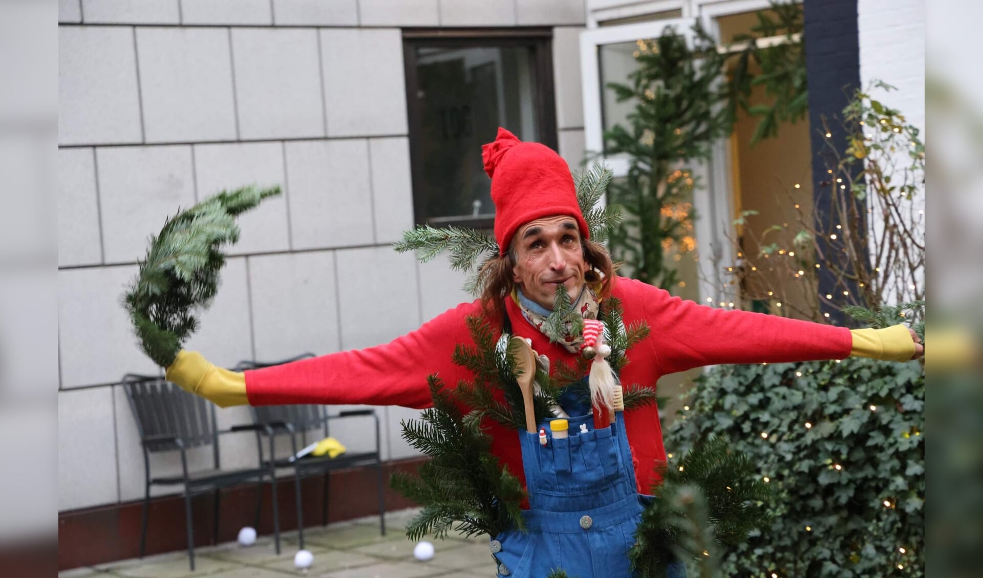 Drillenissen Knut er altid et fast indslag til bibliotekets årlige juletræsfest. Så ved man, at julen er startet.