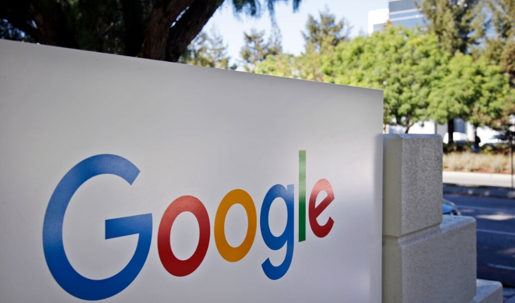 Google og det tyske sundhedsministerium har foreløbig fået underkendt deres samarbejde om den tyske stats sundhedsportal. En domstol i München mener, samarbejdet krænker monopollovgivningen. (Marcio Jose Sanchez/AP/dpa)