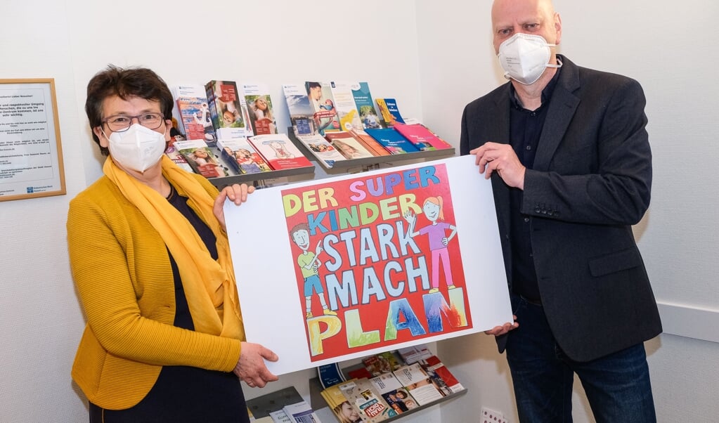 Ursula Funk fra Kinderschutz-Zentrum Westküste og Lars Wulff fra ungdomsportalen BISS Husum er blandt initiativtagerne til en forøget indsats overfor mistrivsel blandt børn og unge i Nordfrisland. ( Sven Geißler)