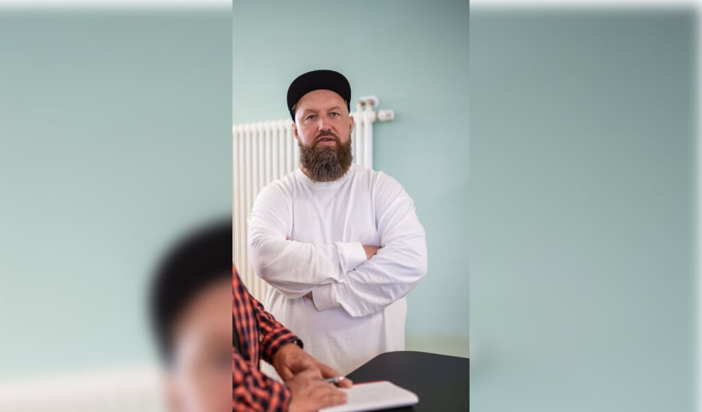 I et samarbejde med den lokale teknologivirksomhed R2P åbner co-working-virksomheden Orangery for 1000 kvadratmeter, hvor man kan leje skriveborde efter behov, fortæller iværksætteren Dominik Groenen. (Stephan Müller)