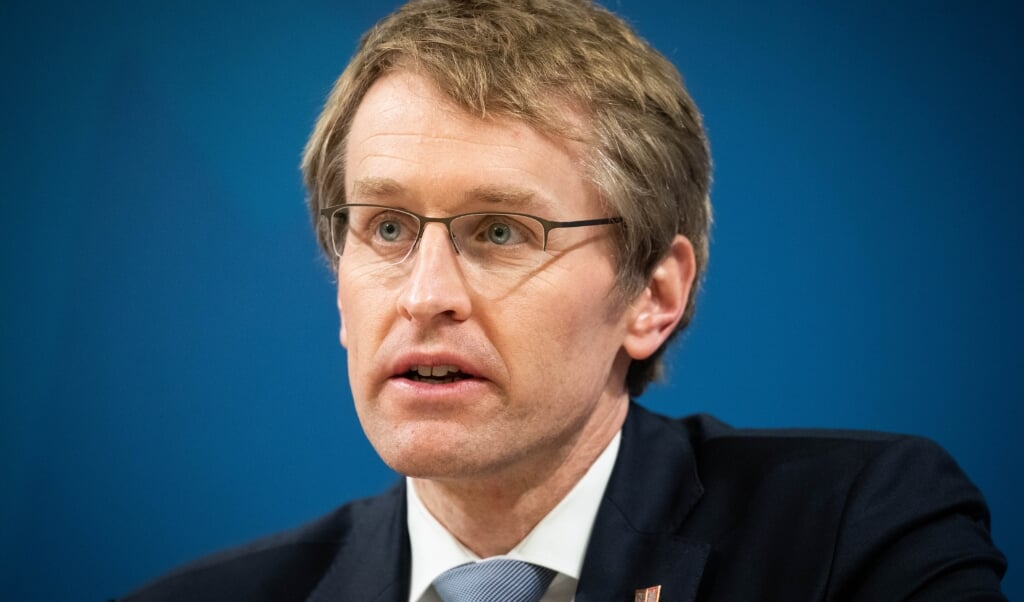 Antallet af indlagte med corona har aldrig været truende i Slesvig-Holsten og er det langtfra nu, siger ministerpræsident Daniel Günther (CDU). (Arkivfoto: Christian Charisius/dpa)