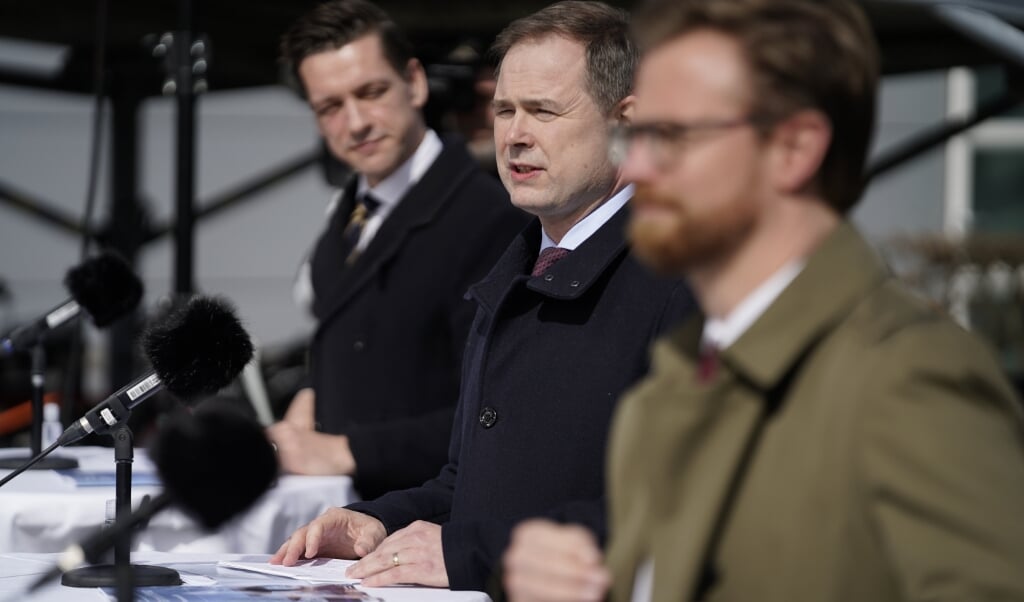 Tre ministre med Danmarks finansminister Nicolai Wammen (S) i spidsen har torsdag præsenteret en ny plan for Danmarks infrastruktur. (Mads Claus Rasmussen/Ritzau Scanpix)
