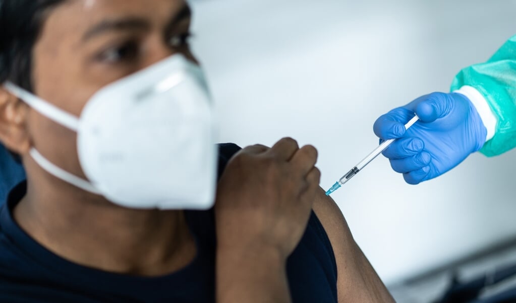 Blandt andet i Essen er man begyndt på at vaccinere flygtninge med vaccinen fra Johnson & Johnsen. Det er mobile vaccineteams, der tager ud til deres flygtningecentrene. (Jonas Güttler/dpa)