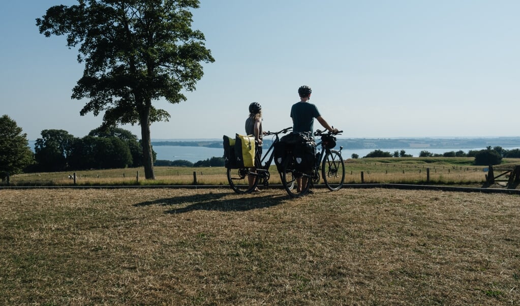 Cykelturisme er meget populær blandt danske turister og skal gerne udvides, når Tour de France gæster kongeriget næste år.   ( VisitDenmark)