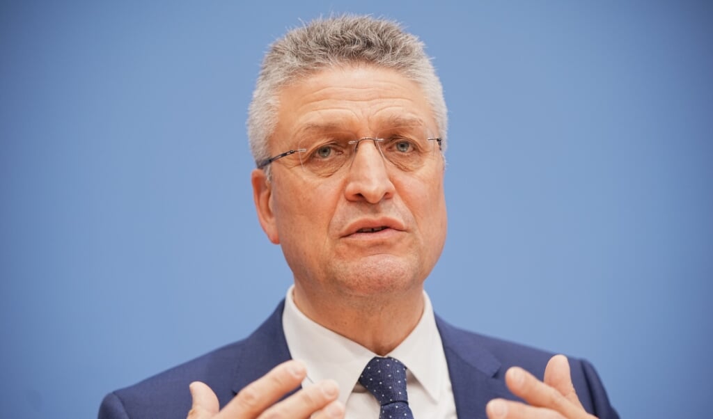 Robert Koch Instituttets chef, Lothar Wieler, advarer om, at nye varianter udgør en trussel mod den tyske succes med at bekæmpe coronaepidmien. (Michael Kappeler/dpa)