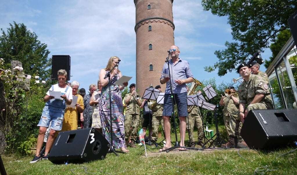 Musikere fra Slesvigske Musikkorps spillede ved sidste års Kløften Havefestival. (Arkivfoto: Der Nordschleswiger)