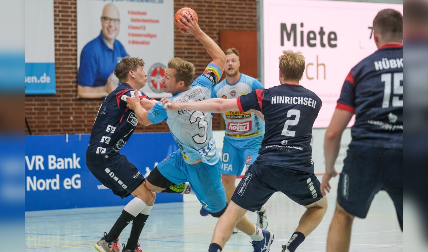 Ole Zakrzewski (mit Ball) hat bei seiner Rückkehr sofort die gewohnte Dynamik und Torgefahr an den Tag gelegt und keinen Zweikampf gescheut.