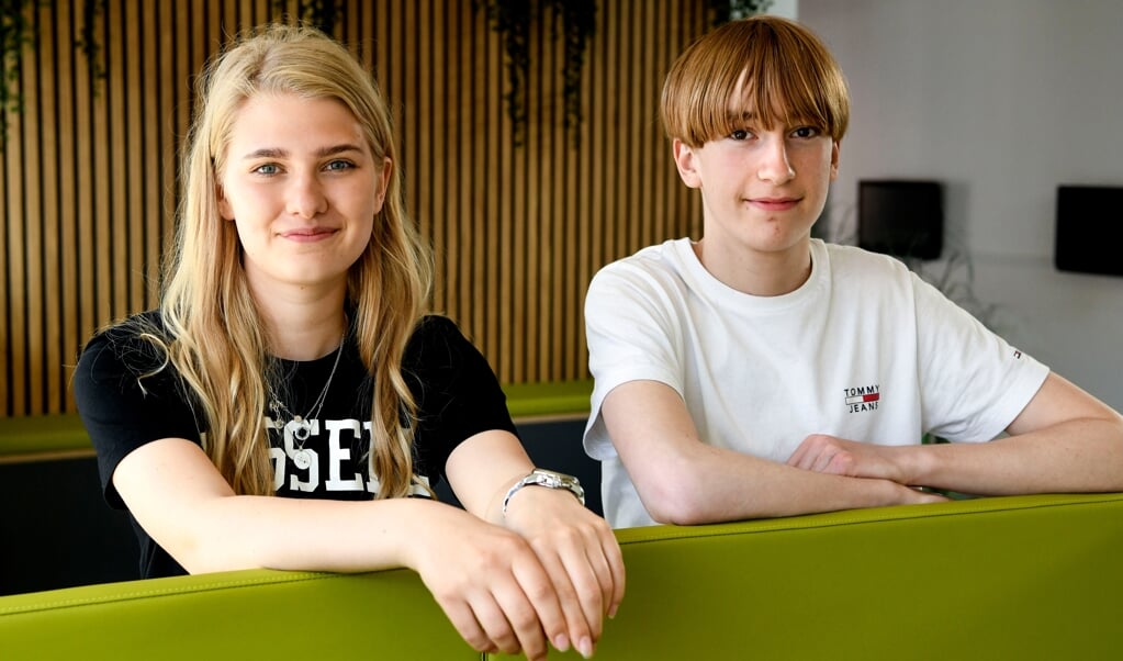 Mathilde Andersen og Peter Callesen får begge deres sprogdiplom i tysk i juni. (André Thorup, Jydske Vestkysten)