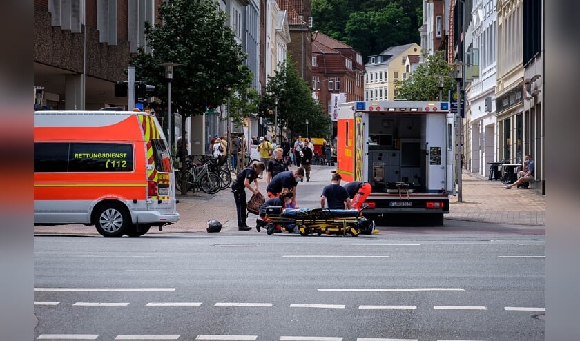 To ambulancer var i aktion på uheldsstedet. Foto: