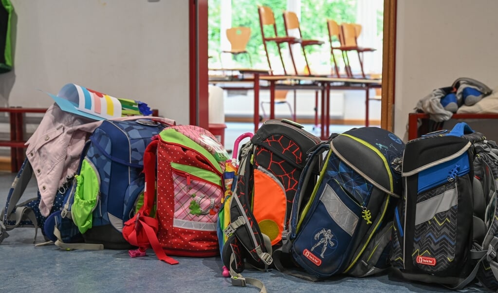 Sommerferien slutter denne weekend, og på mandag er det første skoledag for Sydslesvigs 5700 skoleelever. De starter op med krav om test og mundbind. ( Arne Dedert/dpa)