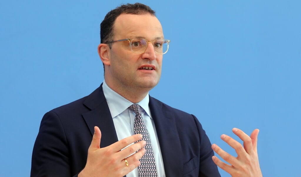 Vi må forhindre, at ekstra smitte kommer ind i landet, mener Sundhedsminister Jens Spahn. ( Wolfgang Kumm/dpa.)