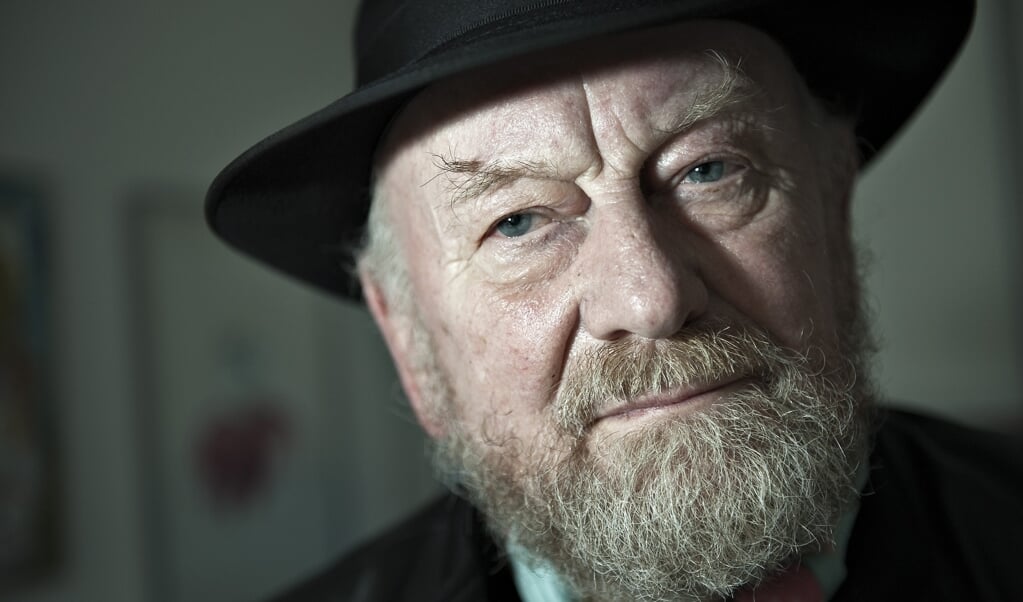 Satiretegneren er død efter længere tids sygdom. Han blev 86 år. (Arkivfoto) (Henning Bagger/Ritzau Scanpix)