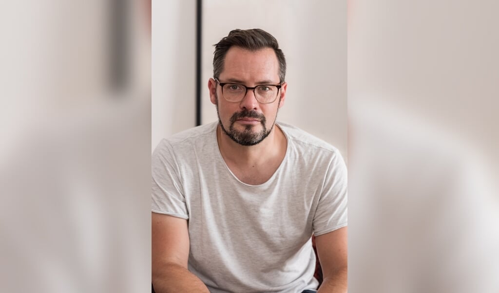 2014 erschien Simon Urbans zweiter Roman »Gondwana« über eine religiöse Diktatur, in der alle Regeln aller Religionen für die gesamte Menschheit gelten. (Oliver Brkitsch)