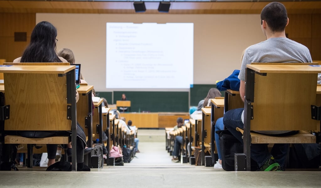 Færre studerende vælger at læse tysk på universitetet. Også færre lærerstuderende vælger tysk som fag. Genrefoto: (Sebastian Gollnow/dpa)