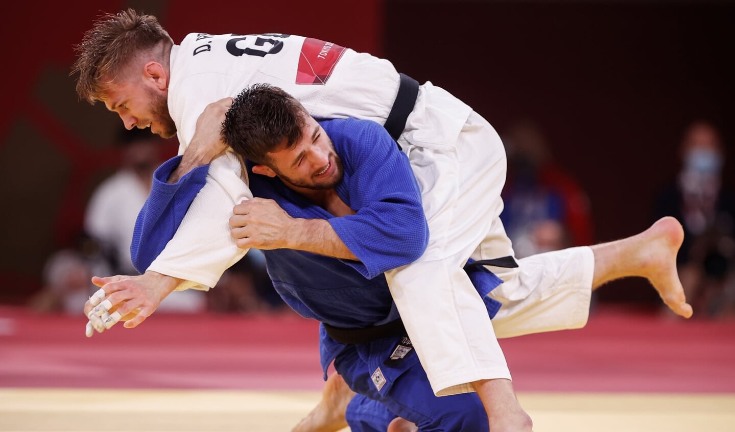 Dominic Ressel (weiß) aus Deutschland verpasste beim Judo eine Medaille.  