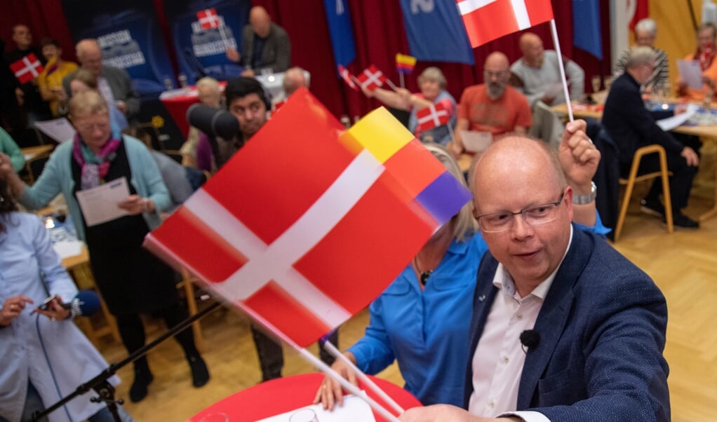 Både de danske og frisiske faner blev svunget på Flensborghus. Men nu er partiet også for alvor blevet en regional stemme for Slesvig-Holsten i Tysklands nationale politik. (Tim Riediger)