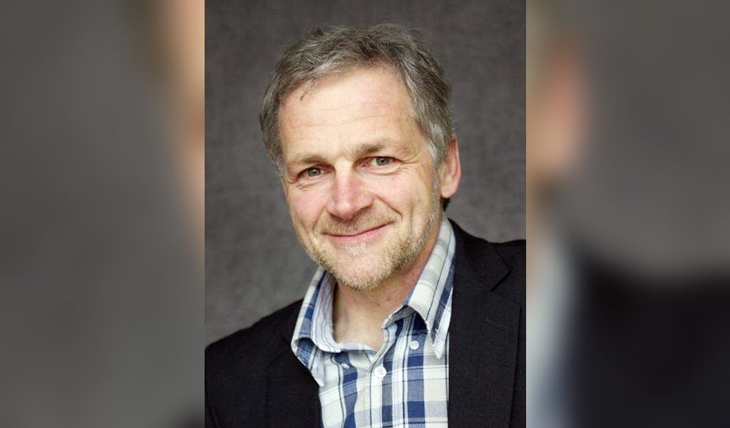 Jørgen Popp Petersen, mindretalstysker og borgmesterkandidat for SP i Tønder Kommune, bistår kandidat til forbundsdagsvalget Sybilla Nitsch, når SP og SSW flytter valgkampen til Tønder onsdag. (Arkivfoto)