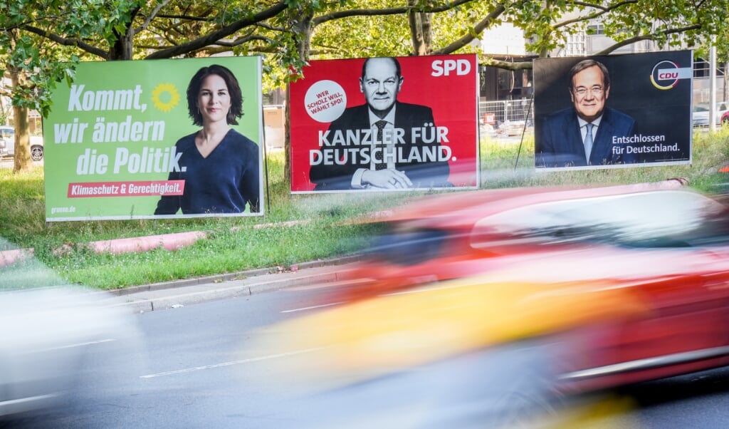 Cirka to uger før valget til Forbundsdagen fører SPD og Olaf Scholz stadig.    (Kay Nietfeld/dpa )