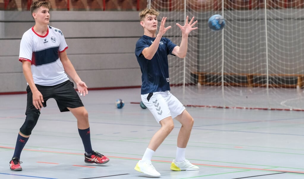 Kristian træner flittigt med sit SG-hold. Om han kan blive prof, skal tiden vise. ( Sven Geissler)