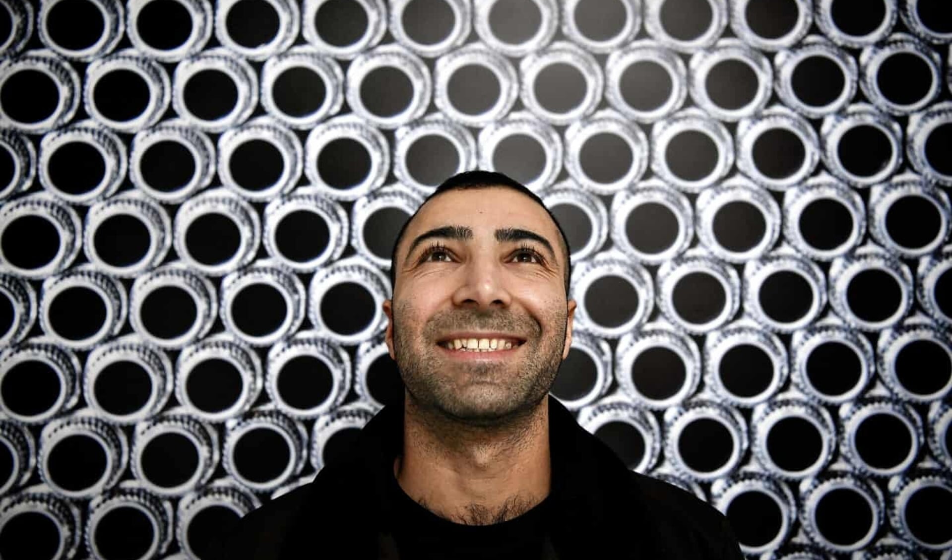Mohamed Jamil Josef har haft vanskeligt ved at få et job og blev derfor en del af en af en ny afdeling hos jobcenteret i Sønderborg, som har et særligt fokus på de ledige, der har ekstra udfordringer med at komme ind på arbejdsmarkedet. Foto: