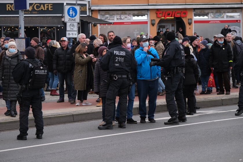 Lørdag eftermiddag er der både en officiel og en uofficiel corona-demonstration i Flensborg.