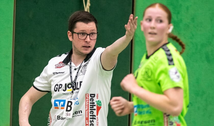 Alle Korrektur von Trainer Malte Böhrnsen nutzte nichts. Die Handballerinnen des TSV Nord Harrislee waren in Buchholz ohne Chance.