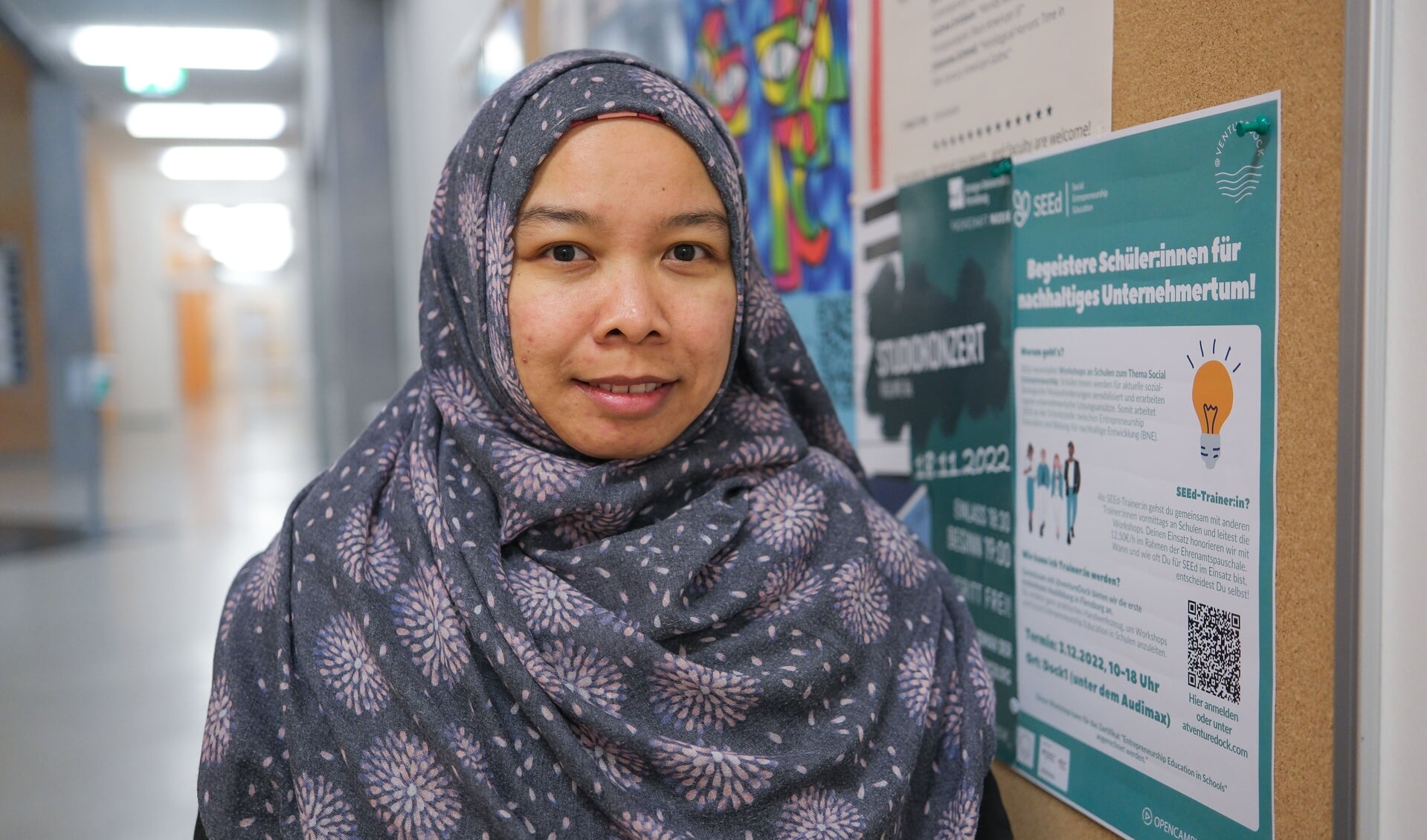 Gilang Anggita Ratnawati arbejder nu på at finde et emne og en case til sin masterafhandling. Forrige semester var rigtigt hårdt med masser af fremlæggelser og gruppearbejde. Vi er forskellige og kommer fra forskellige kulturer, så disciplin om studiet ses der også forskelligt på, ved hun nu. Foto: