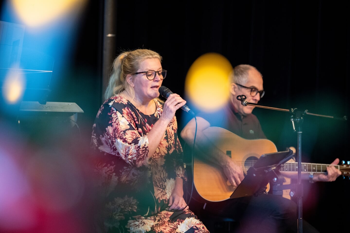 SSF Flensborg By havde torsdag inviteret til adventsfest 60+ i Flensborghus. Gruppen Teglsten leverede musiklask underholdning.