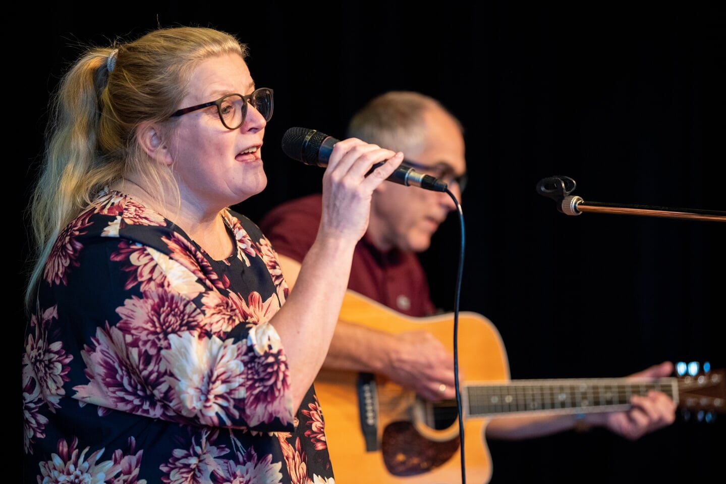 SSF Flensborg By havde torsdag inviteret til adventsfest 60+ i Flensborghus. Gruppen Teglsten leverede musiklask underholdning.