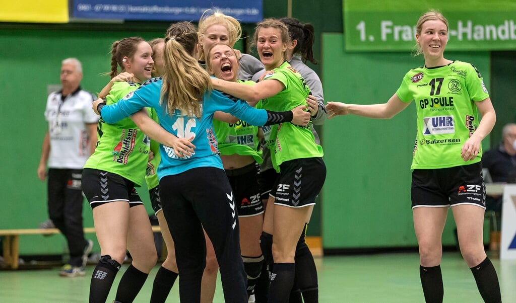 Die Handballerinnen des TSV Nord Harrislee dürfen auch im kommenden Jahr in der 2. Bundesliga jubeln.  ( Lars Salomonsen)