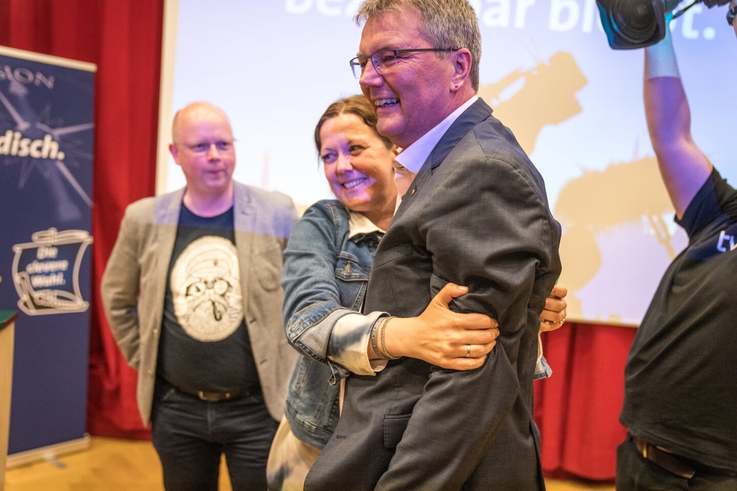 SSWs spidskandidat Lars Harms til valgfest på Flensborghus.