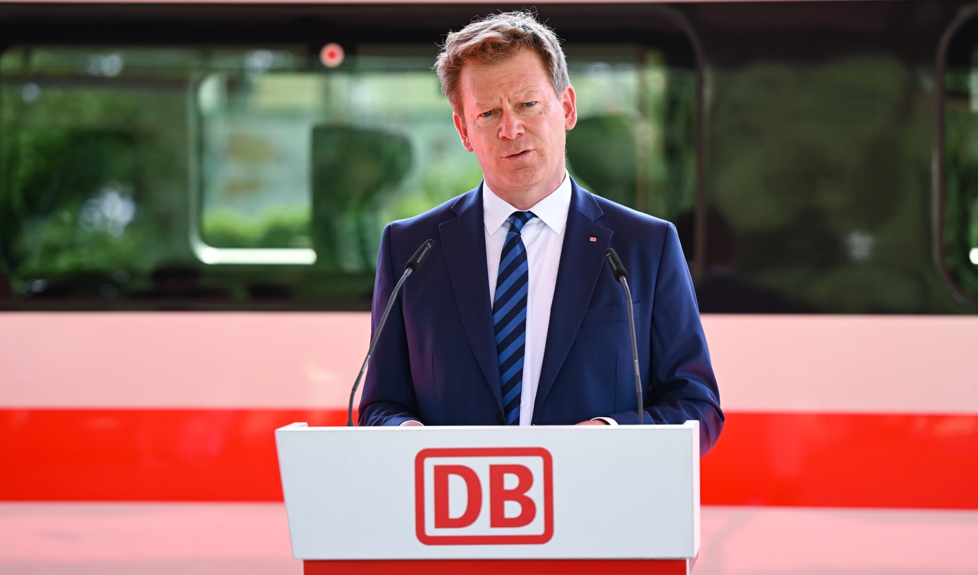 Vi har ikke plads til diskriminering og racisme, fastslår Richard Lutz, der er administrerende direktør for Deutsche Bahn. Foto: 