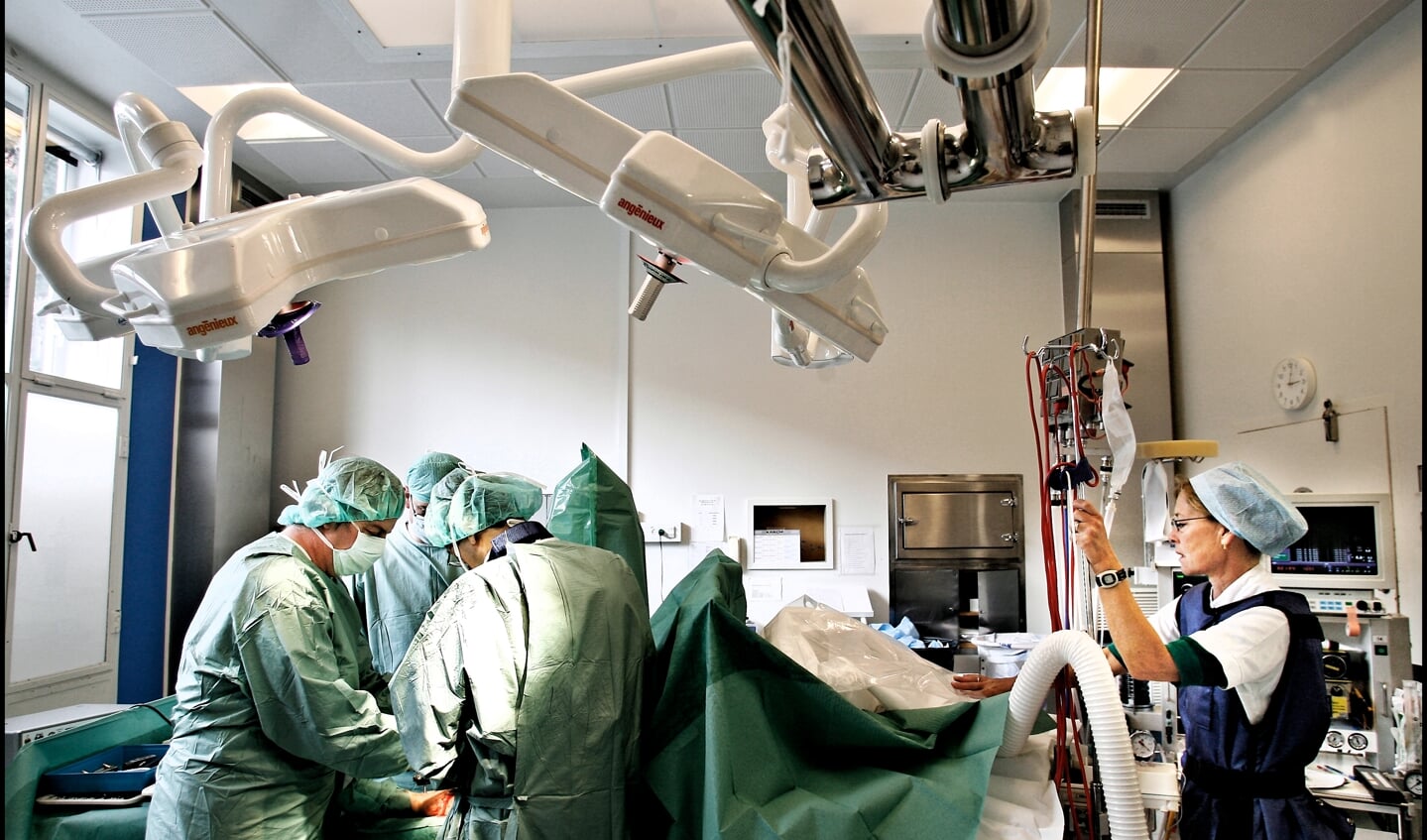Der er stadig mange patienter, der venter på at blive opereret, efter at deres indgreb er blevet udsat på grund af corona. Arkivfoto: