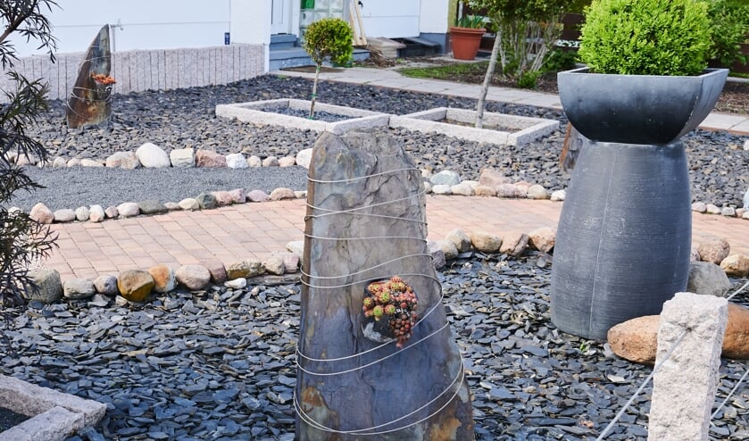 Sogenannte Schottergärten gelten als ökologisch sehr bedenklich, weil sie sich negativ auf Böden, Wasserhaushalt, Tier- und Pflanzenwelt auswirken. Foto: