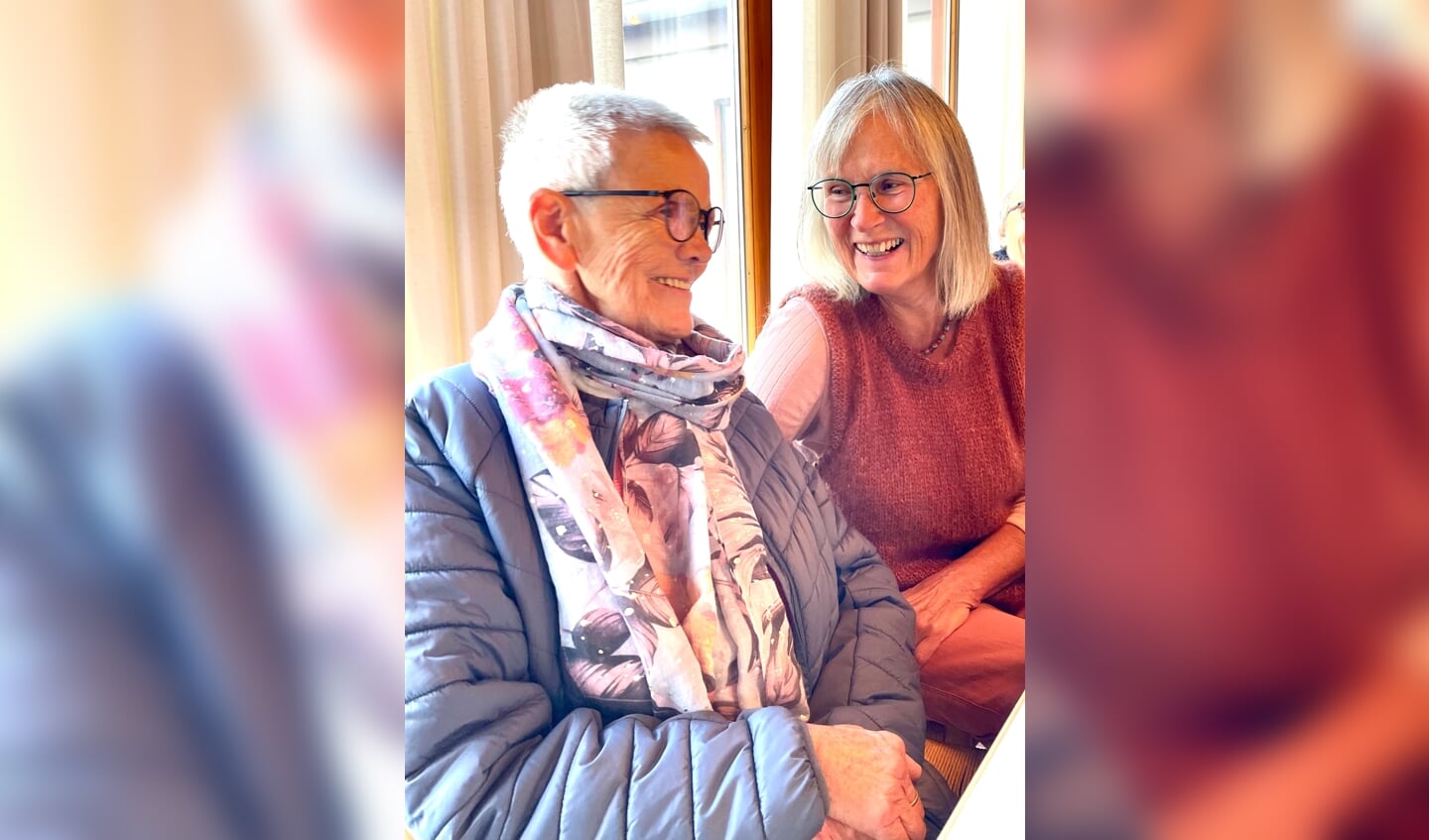 Annelise Lund fra Valsbøl (t.v.) og Birgitte Ekstrøm fra Bornholm er slægtninge, men mødtes for første gang søndag i Egernførde.