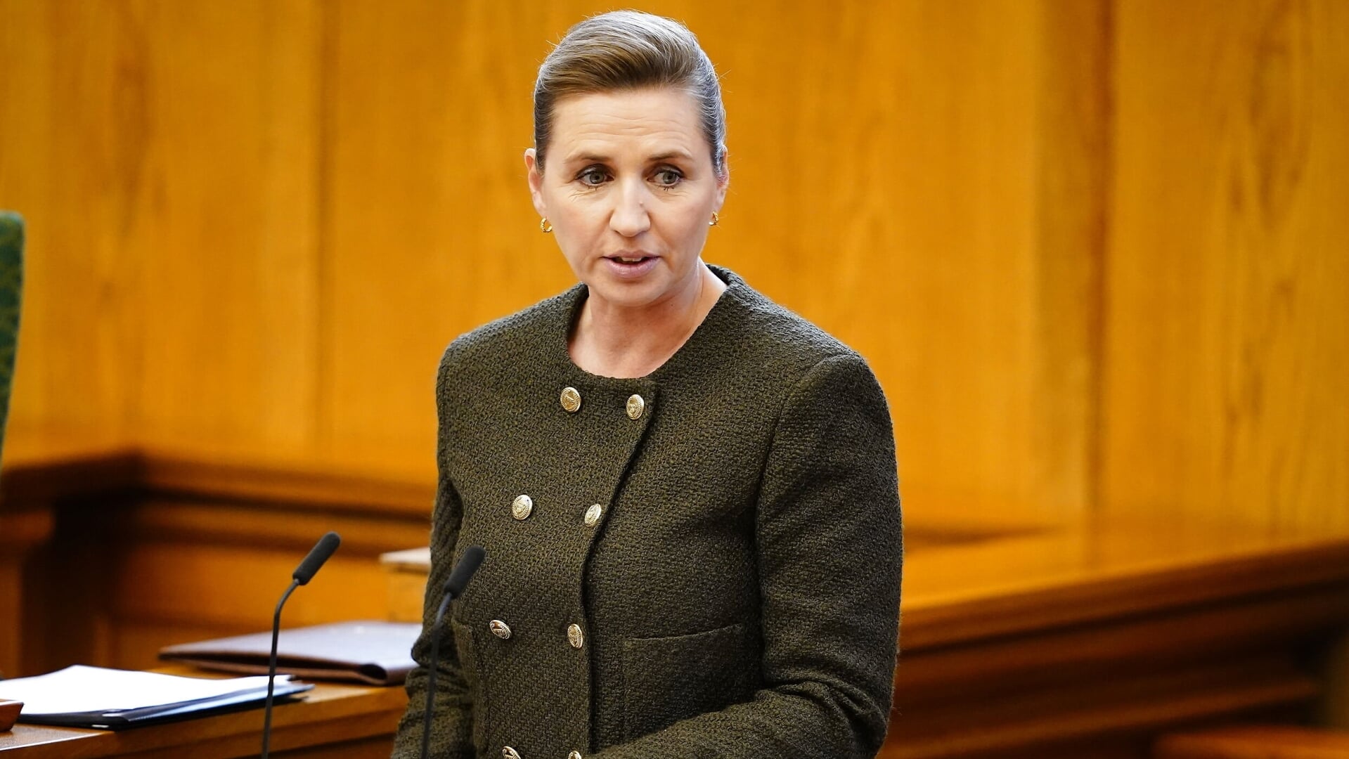 Danmarks statsminister Mette Frederiksen (S) under redegørelse i Folketingssalen.